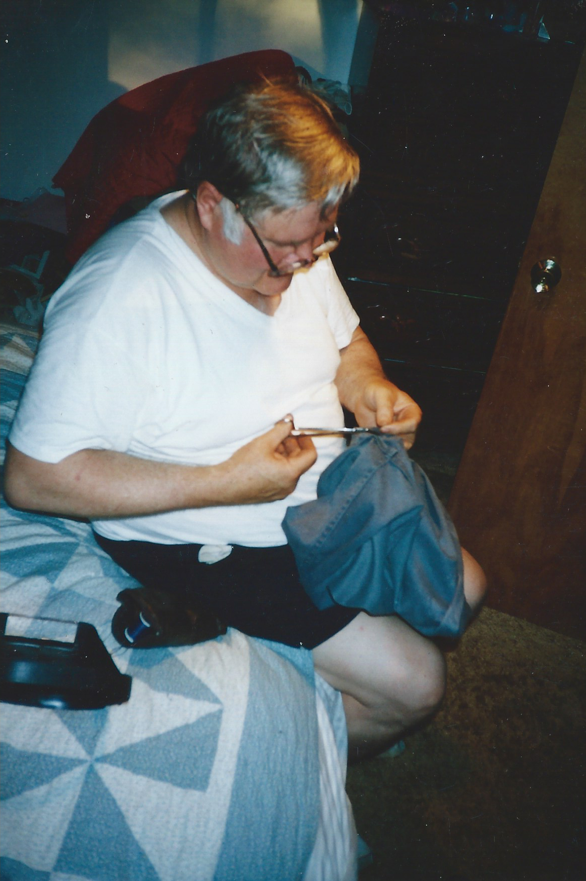 IN85DJL7OQ.jpg
